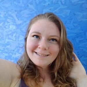 Meet your Posher, Caitlin